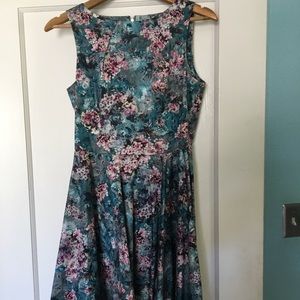 Multi colored sleeveless dress